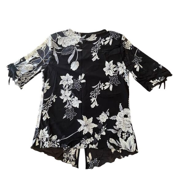 Womens’ Design Works Lightweight Floral Blouse Size L - Picture 2 of 4